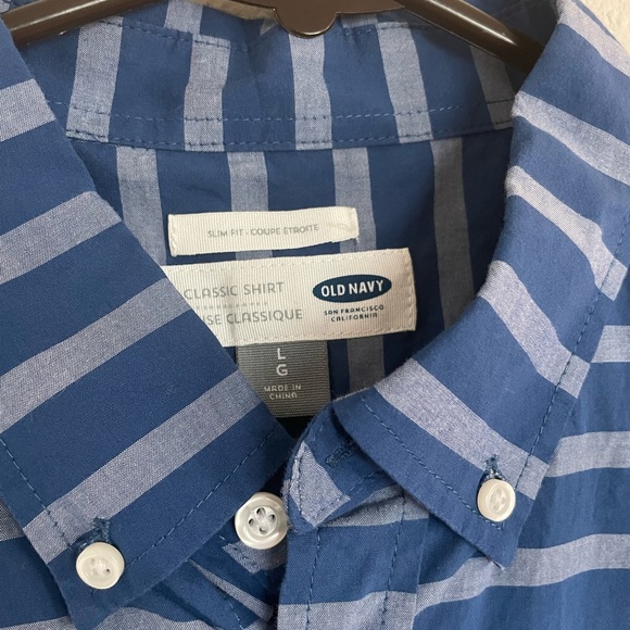 Men’s Short Sleeve Button Up - Picture 3 of 4